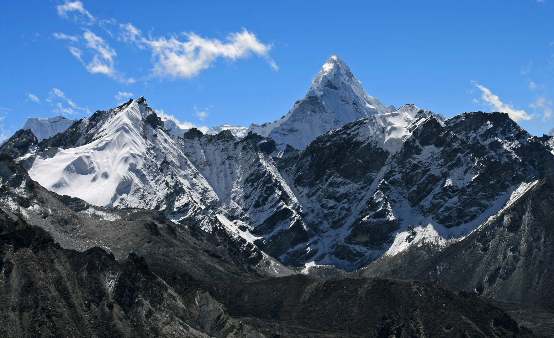 Die Ama Dablam