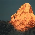 Die Ama Dablam 6856m