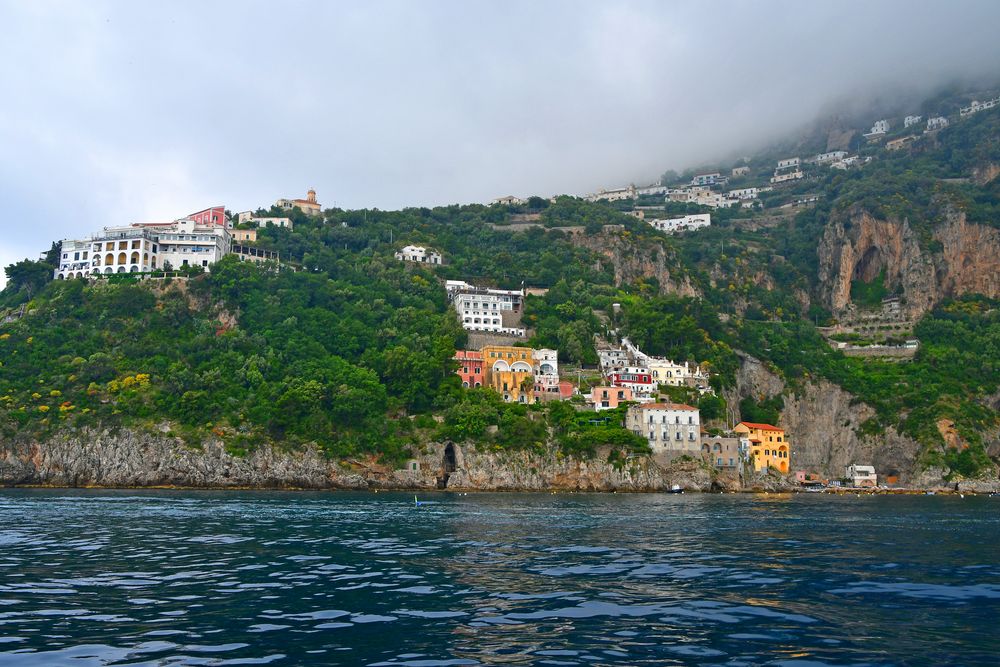 Die Amalfiküste, eine der weltweit schönsten Küstenregionen