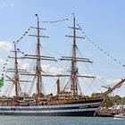 Die "Amerigo Vespucci" in Warnemünde zur Hanse Sail