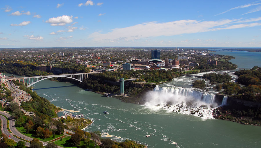 Die amerikanischen Fälle und Rainbowbridge