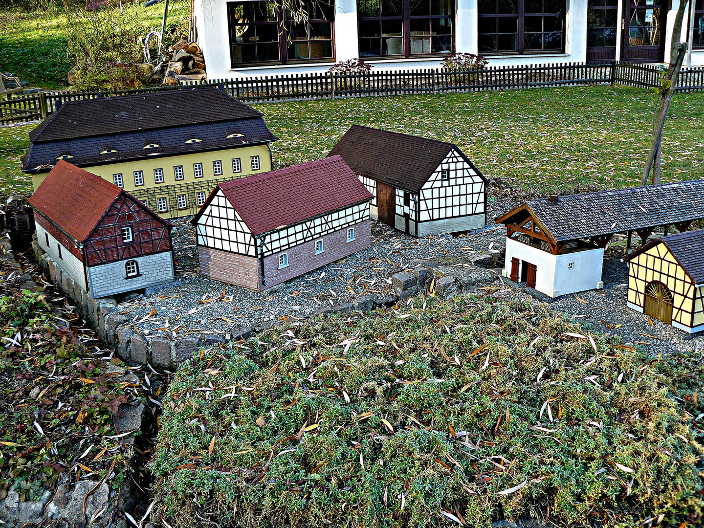 Die Amtsschreibermühle im Mühltal in Miniatur um 1900