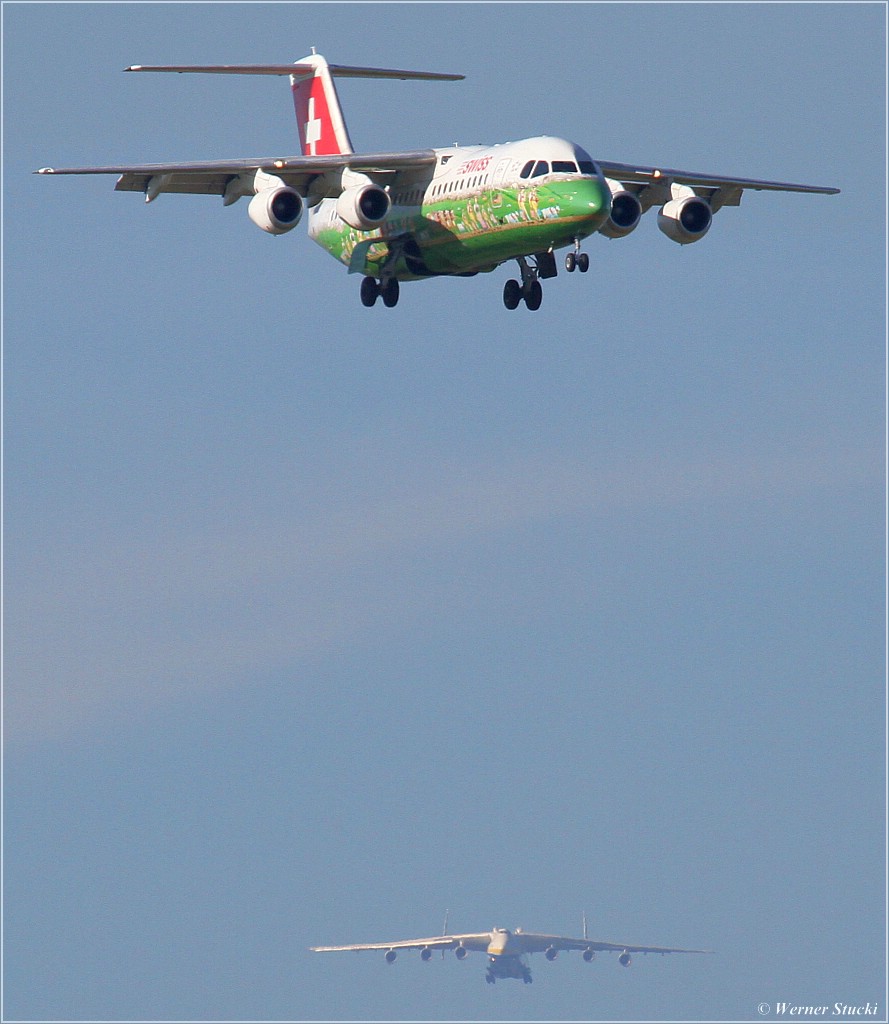 Die An-225, UR-82060, kommt in Zürich-Kloten an