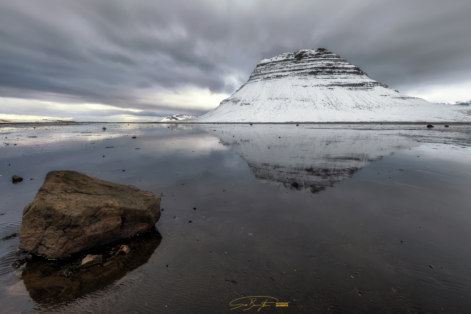 - die andere Seite vom Kirkjufell -