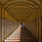 Die „Arkade der Kapuziner“ in Comacchio 