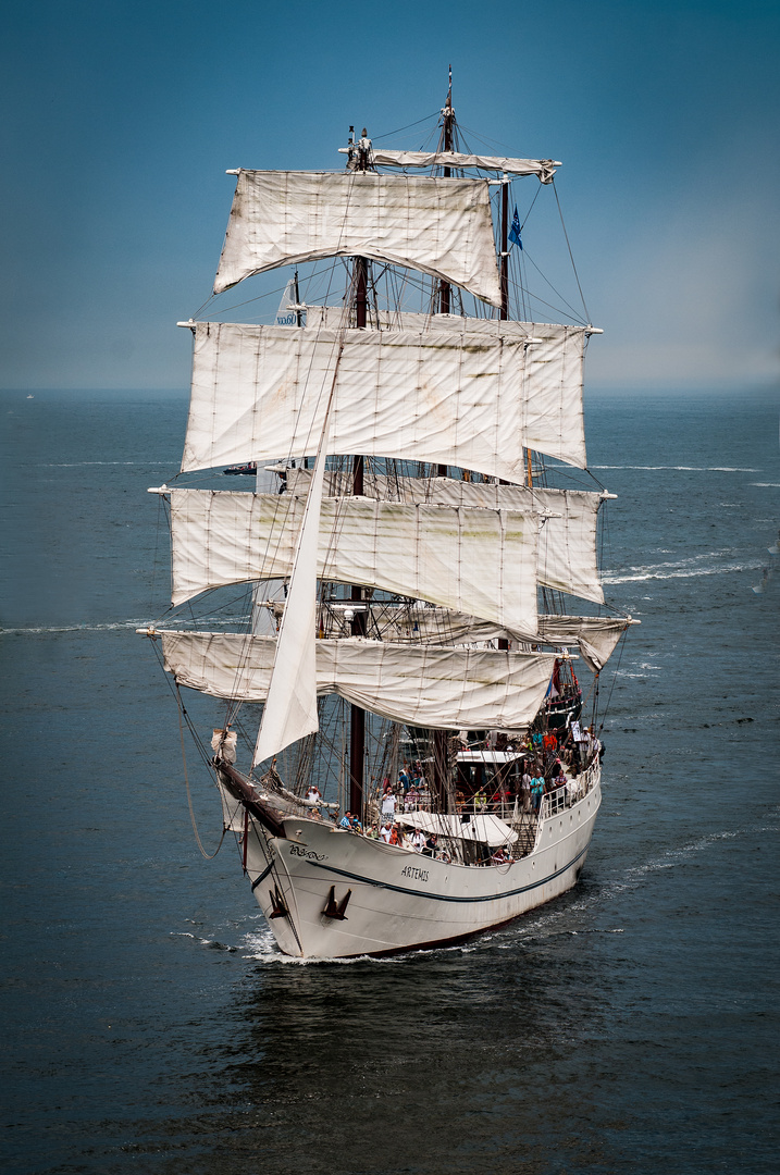 Die Artemis bei der Hanse-Sail in Rostock