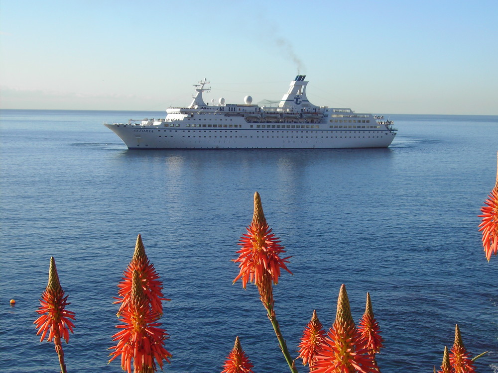 Die Astoria vor Madeira