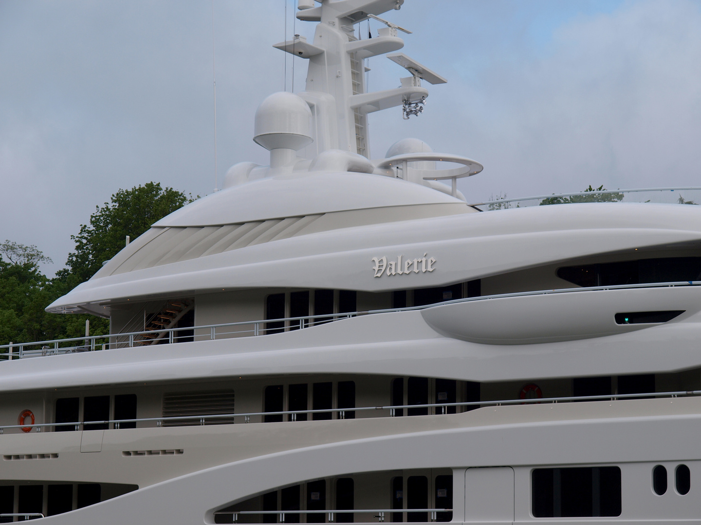 yacht valerie besitzer