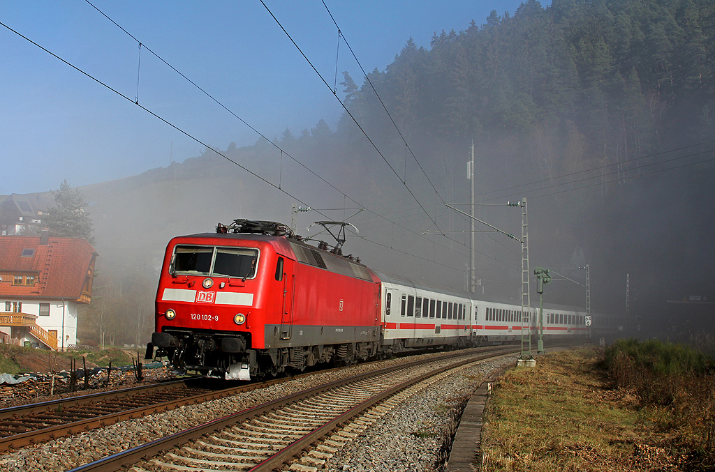 Die aus dem Nebel kam