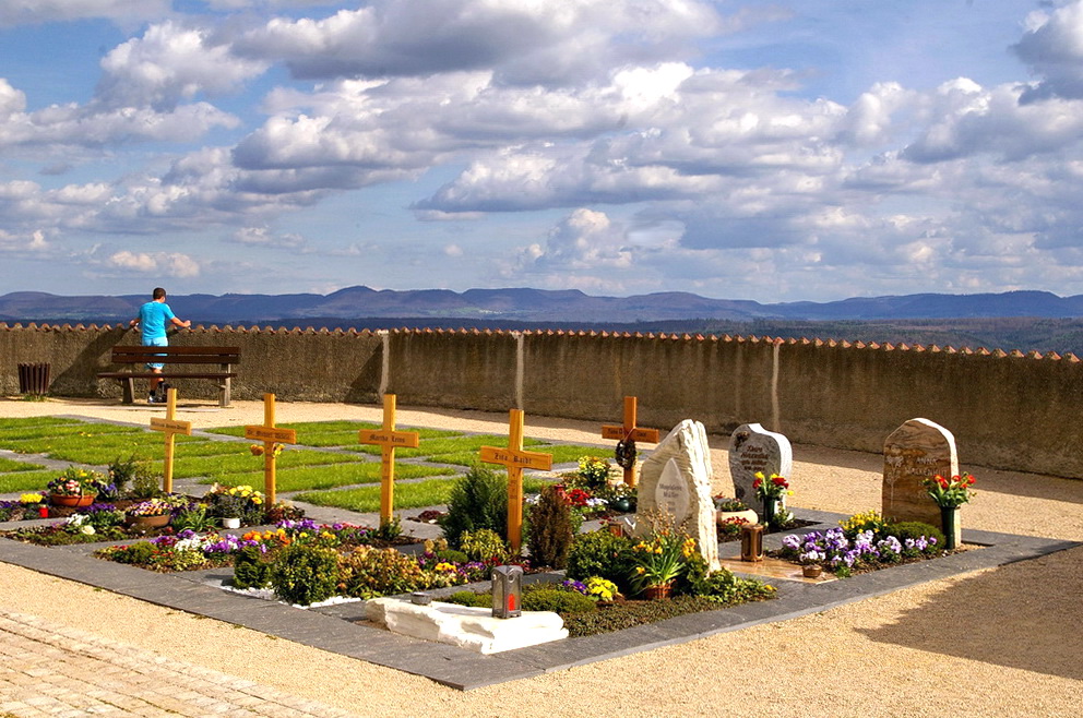 Die Aussicht von der Wurmlinger Kapelle (2)