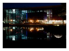 die Autostadt am Abend