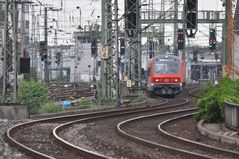 Die Bahn kann um vieles einen Bogen machen...