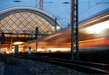 Die Bahn kommt.