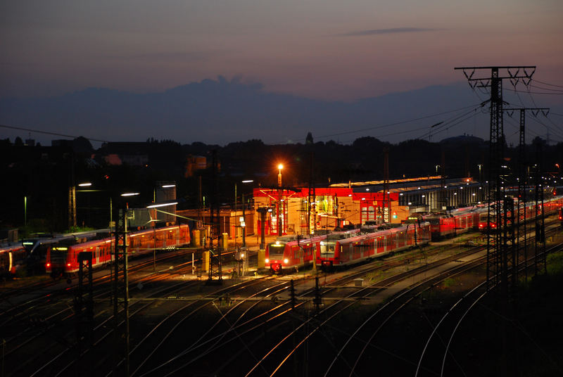 Die Bahn steht