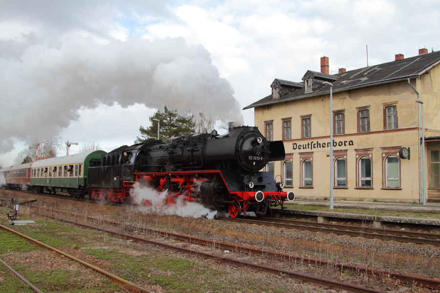 Die Bahnhofsuhr ist stehen geblieben