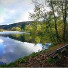 Die Bank am Stausee ...