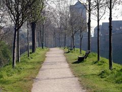 Die Bank an der Stadtmauer