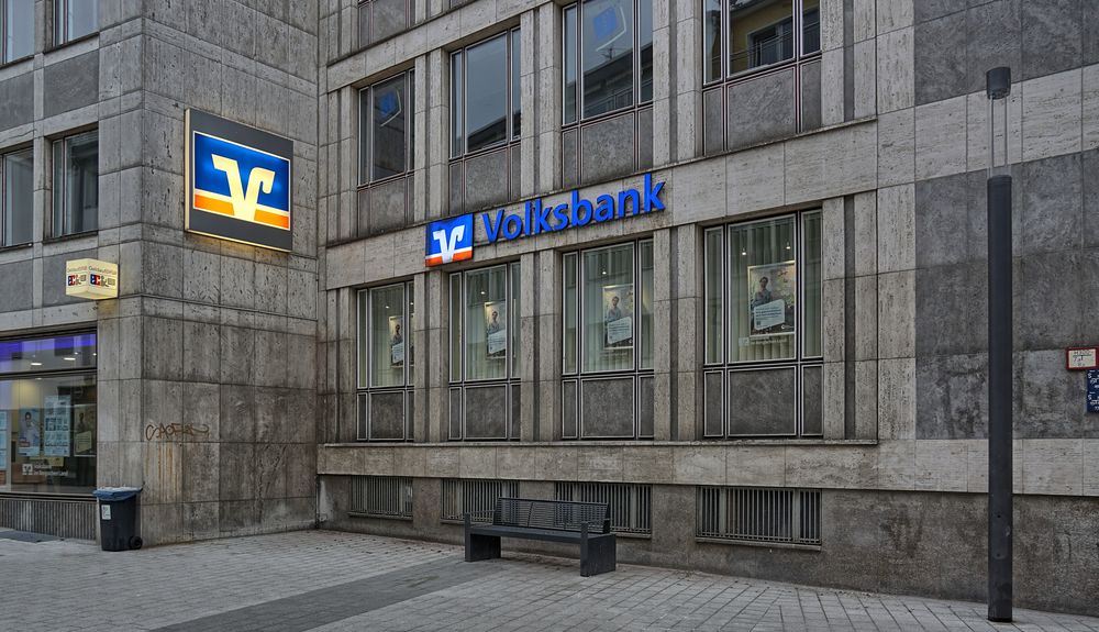 Bank In Der Nähe Von Meinem Standort Die Bank vor der Bank Foto & Bild | deutschland, europe, nordrhein