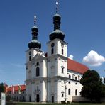 Die Basilika "Maria auf der Heide" in Frauenkirchen