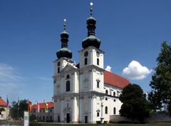 Die Basilika "Maria auf der Heide" in Frauenkirchen