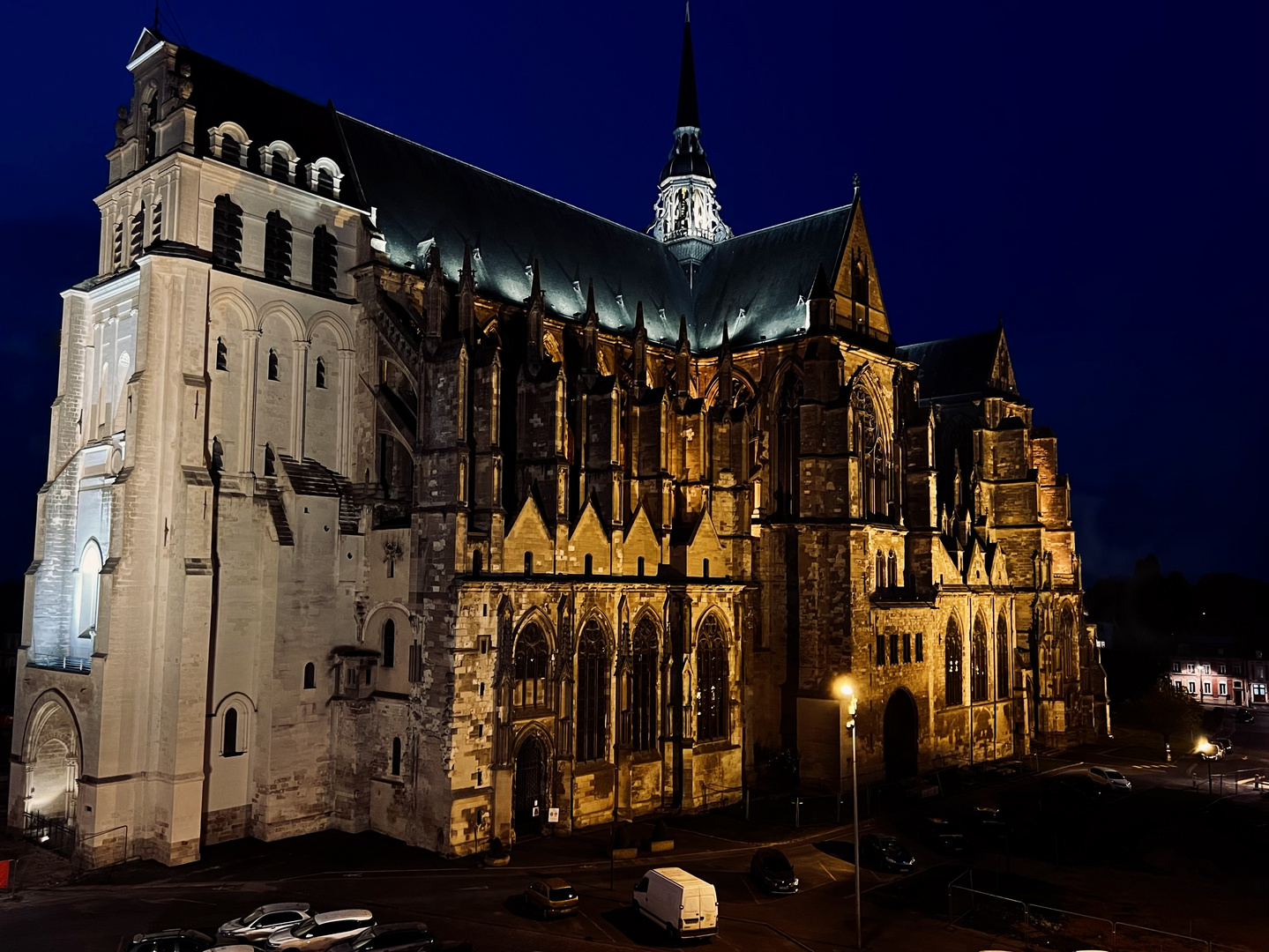 Die Basilika von Saint Quentin / F