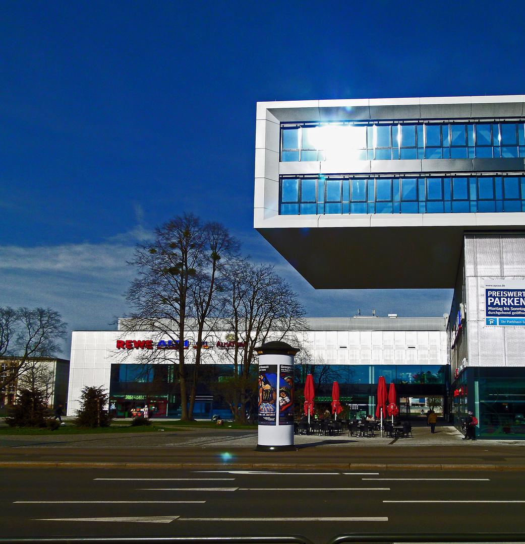 Die Basis und der Überbau Foto & Bild world, dresden, überbau Bilder