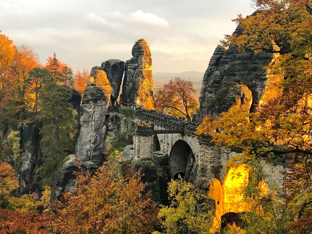 die Bastei bei Abendsonne