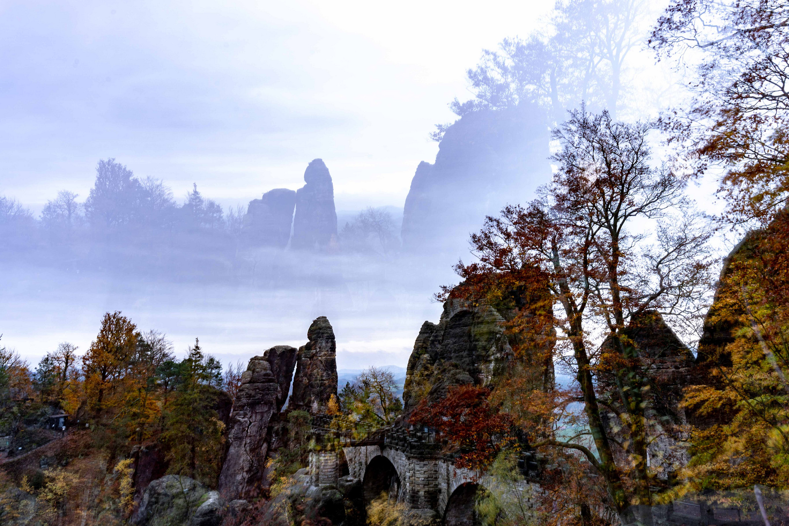 Die Bastei mit ihrem eigenen Schatten ...