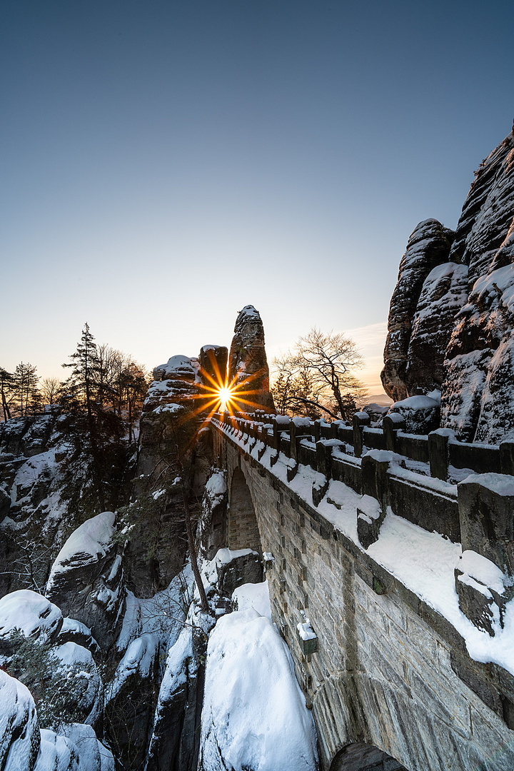 Die Basteibrücke im Morgenlicht- Sächsische Schweiz