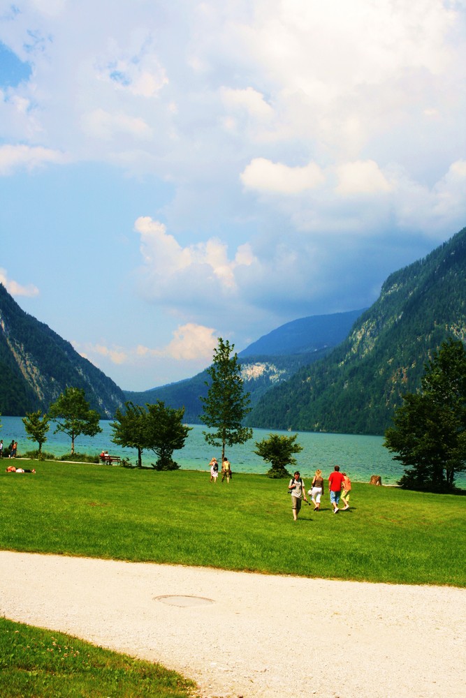 Die Bavarische Alpen and Koegnig See.