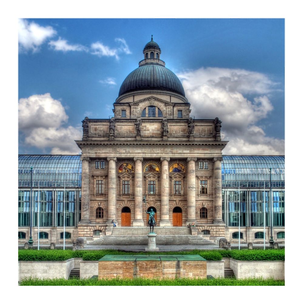 Die bayerische Staatskanzlei zu München