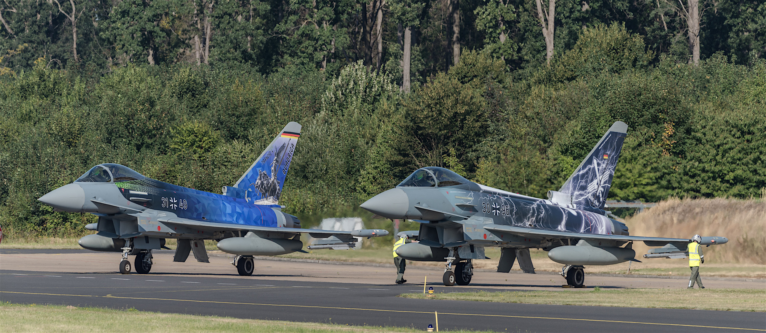 die beiden "bunten" Eurofighter Typhoon in Nörvenich