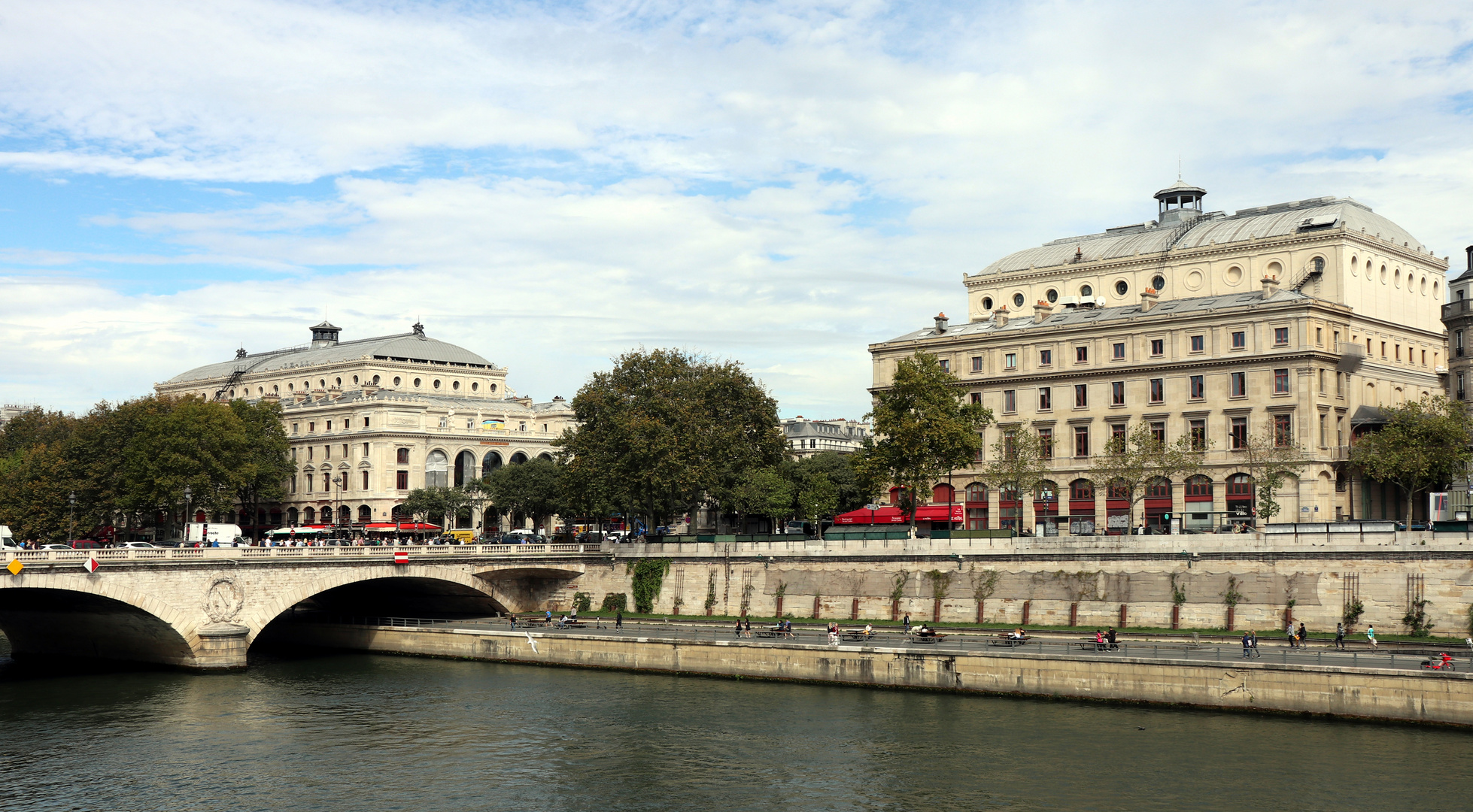 Die beiden grossen Theater von Paris