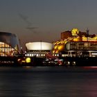 Die beiden Theater im Hafen