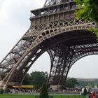 Die Beine des Eiffelturms