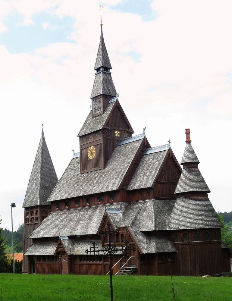 Die bekannte Stabkirche...