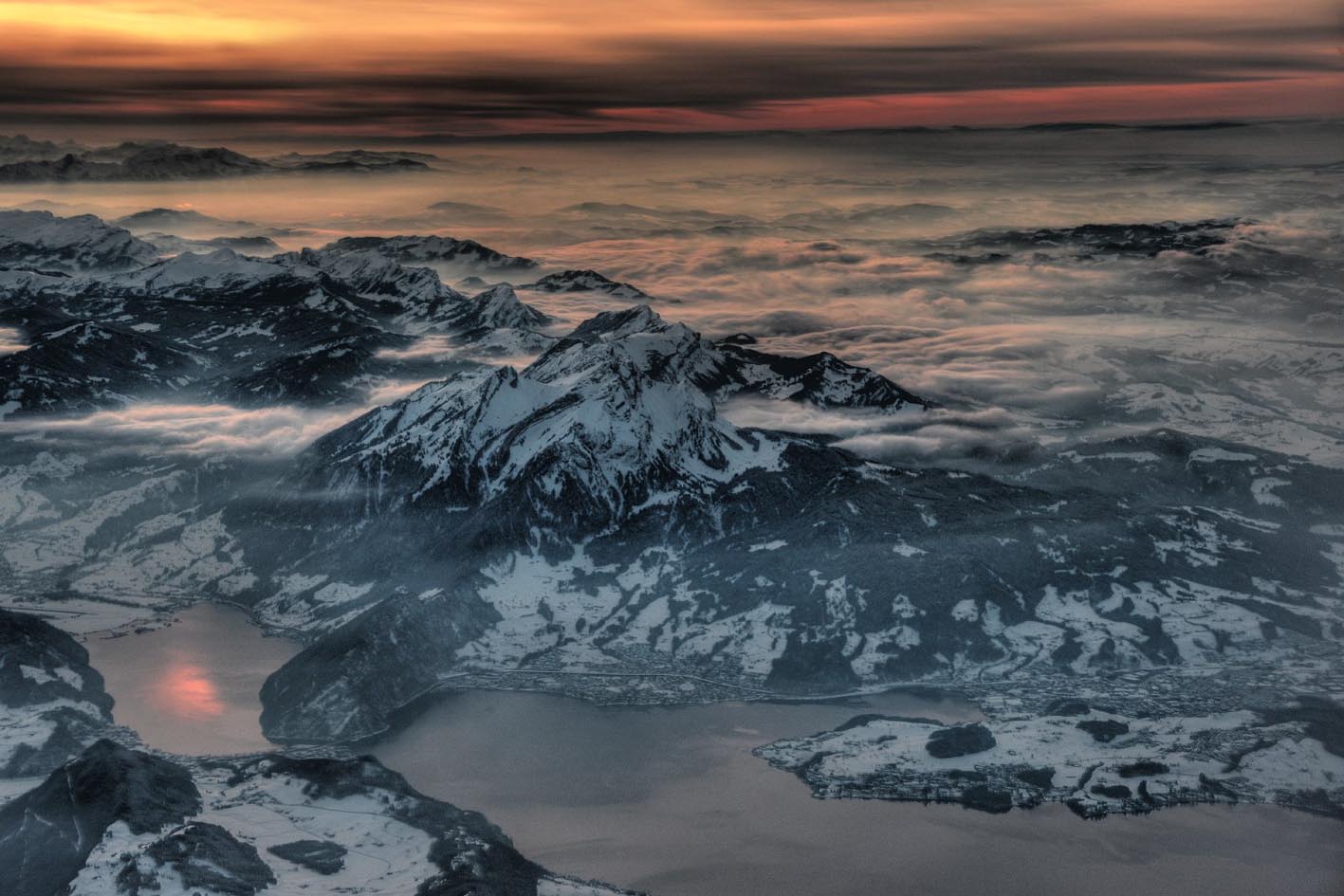 Die Berge schlafen noch tief