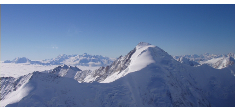 Die Berge und das Nebelmeer