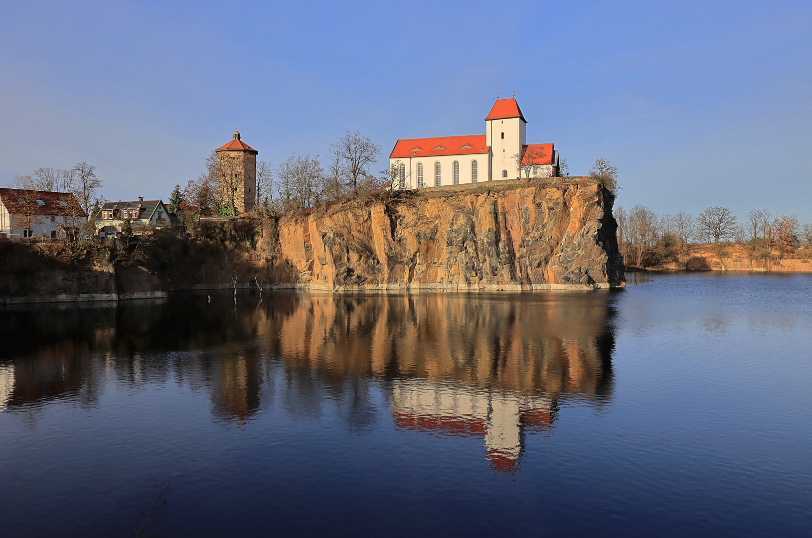 ... die Bergkirche Beucha... 