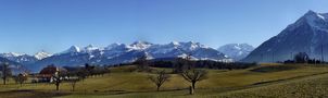 die Berner Alpen - Schiebepanorama von Juan 