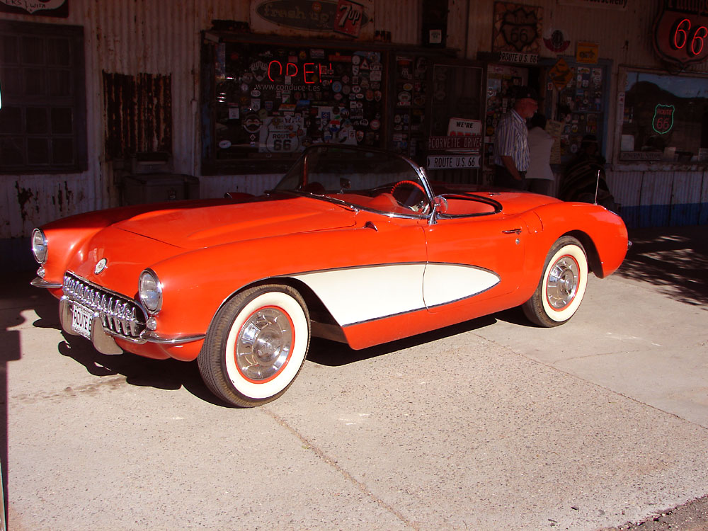 Die berühmte alte Corvette an der Route 66