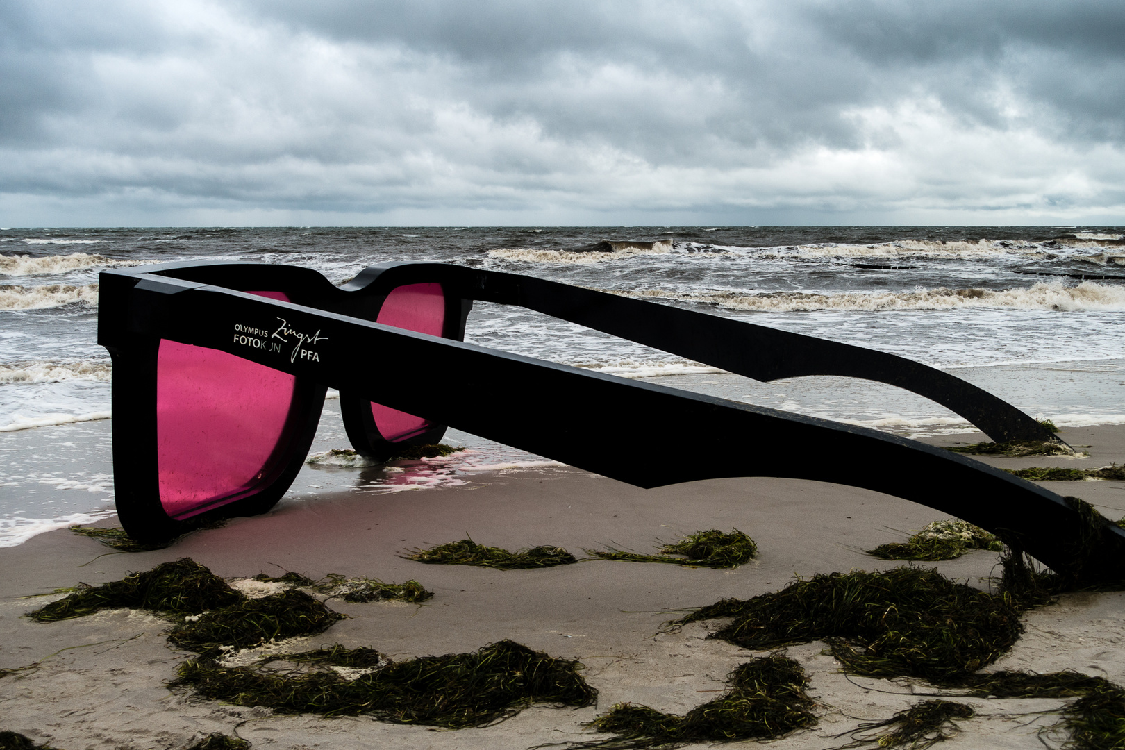 Die berühmte Brille am Ostseestrand von Zingst - 01