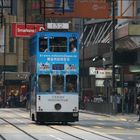 Die berühmte doppelstöckige Tram in Hong Kong