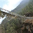 Die berühmte Hillary-Brücke vor dem steilen Aufstieg nach Namche Bazar