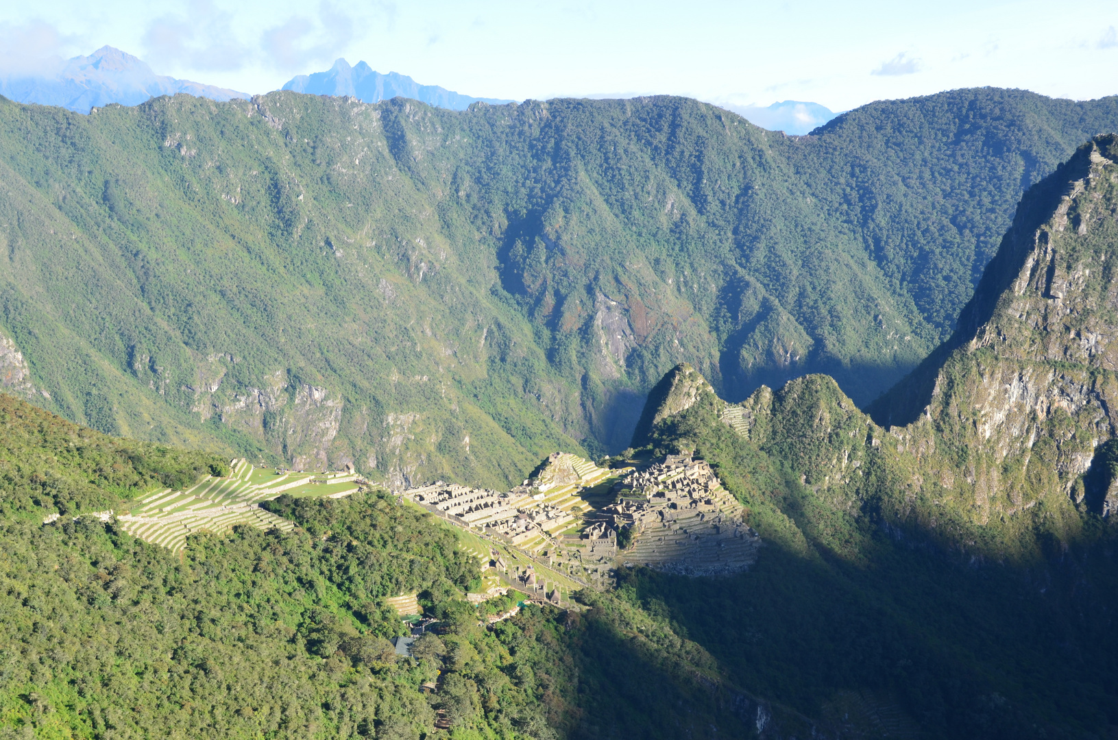 Die berühmte Inka-Stadt Machu Picchu in der Morgensonne