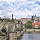 Die berühmte Karlsbrücke in Prag