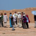 Die Besucher in der Tempelstadt Chogha Zanbil... 