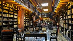 Die Bibliothek des Klosters San Francisco