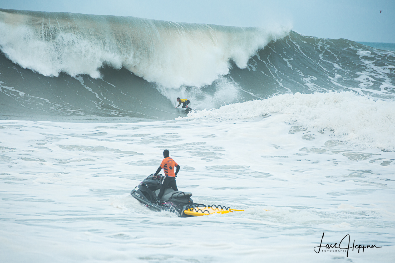 Die Big Waves von Nazaré 