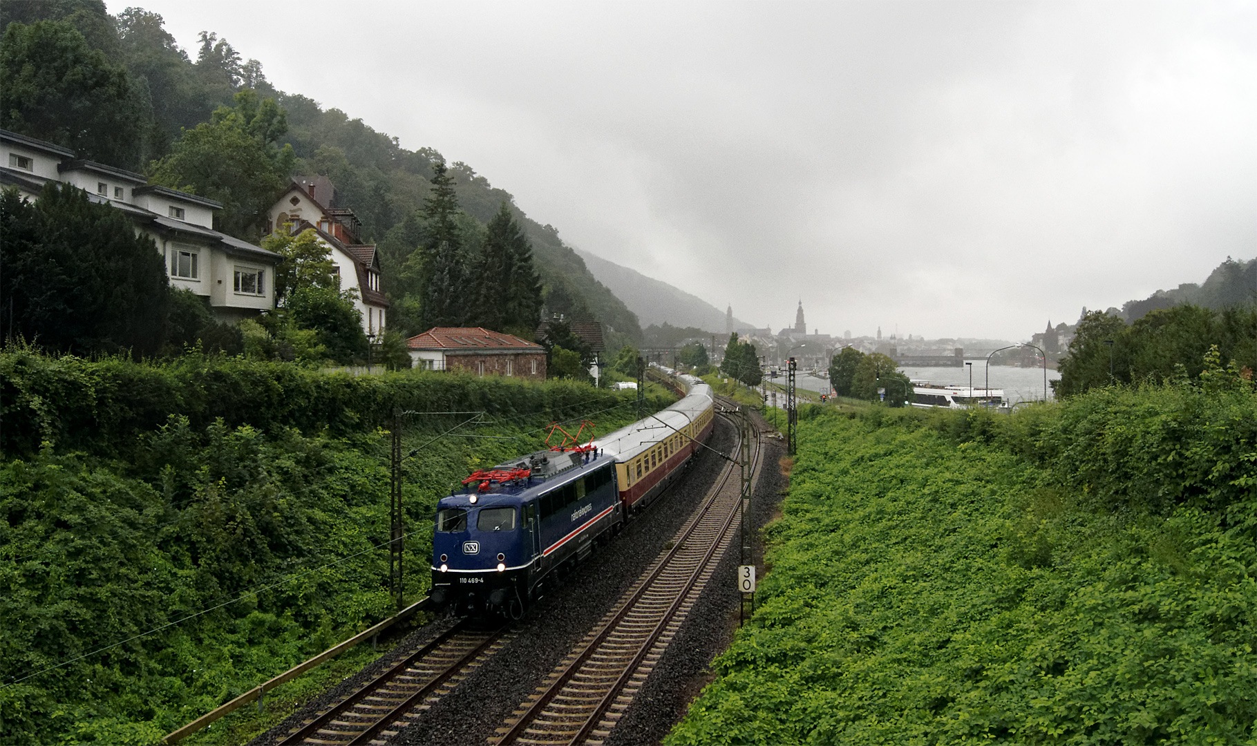 Die Blaue am Rheingold